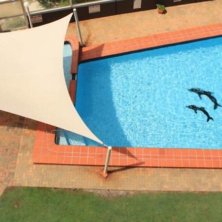 President Holiday Apartments - Absolute Beachfront Gold Coast Buitenkant foto