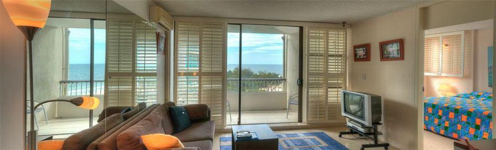 President Holiday Apartments - Absolute Beachfront Gold Coast Buitenkant foto