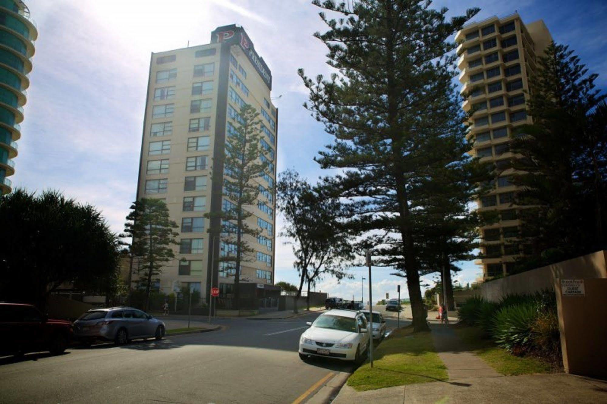 President Holiday Apartments - Absolute Beachfront Gold Coast Buitenkant foto
